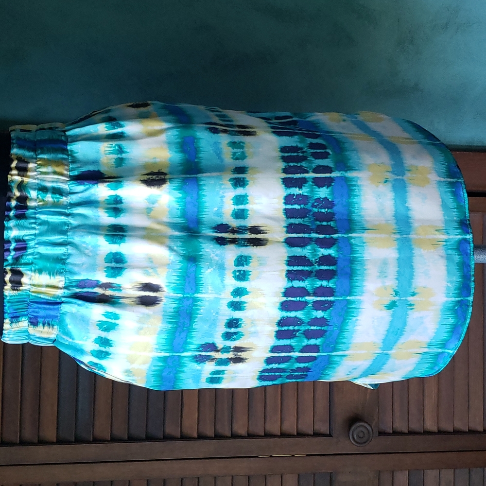 Banana Republic 100% Silk Multi Colored Blue Skirt Women's Size 6